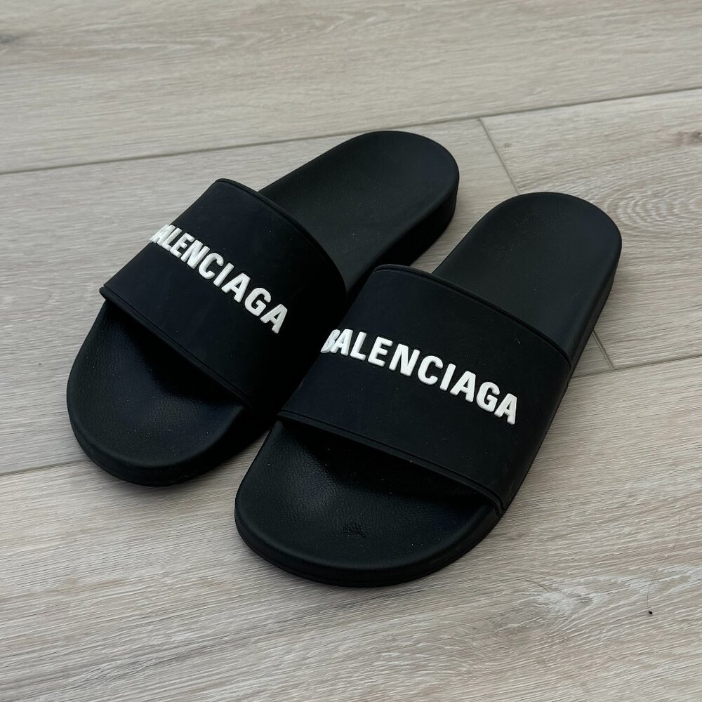 Balenciaga Pool Slide